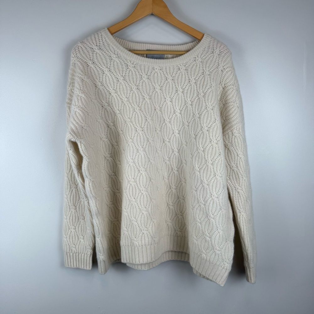Pure Collection Knit Sweater 100% Cashmere  Women's size US 12 Ivory
